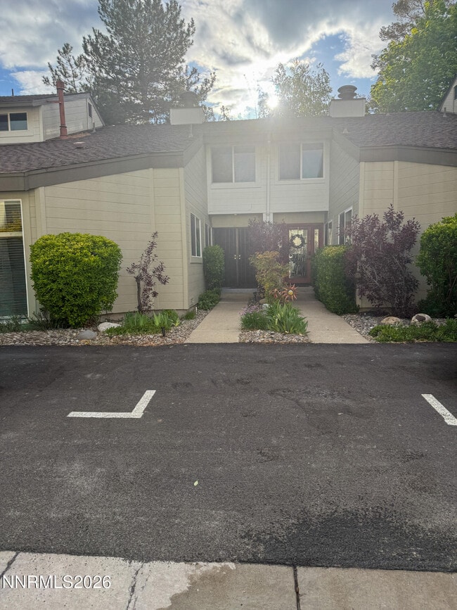 Building Photo - 4011 Bluegrass Ct