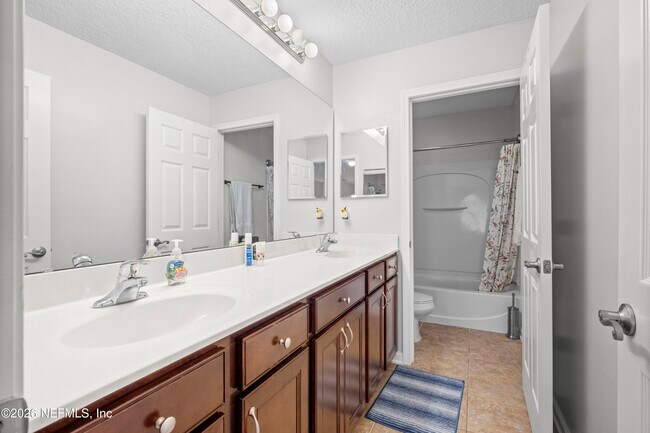 Building Photo - 225 S Torwood Dr