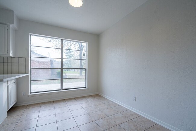 Building Photo - 23230 Briarcreek Blvd