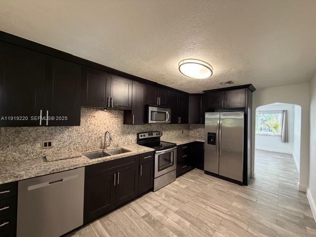 Building Photo - 2740 SW 32nd Ave