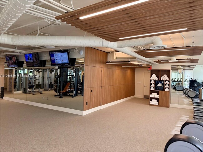 Building Photo - 400 Alton Rd