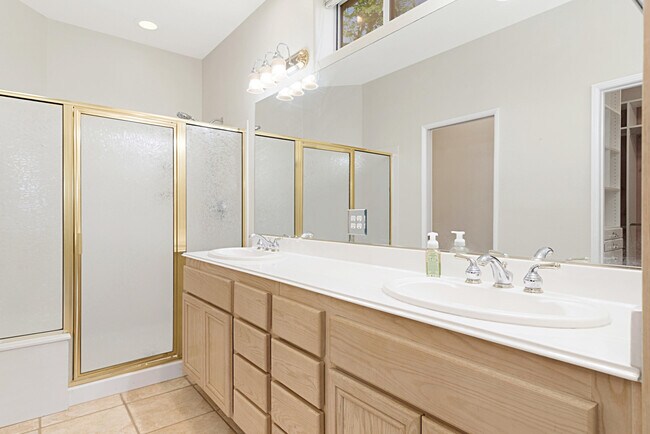 Building Photo - 79851 Carmel Valley Ave