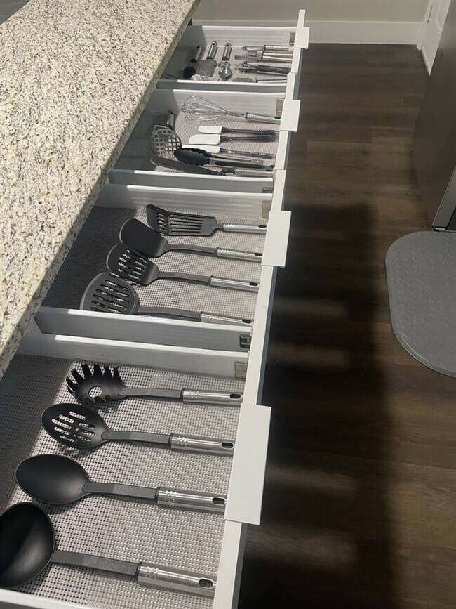 Building Photo - 13930 Heritage Club Dr