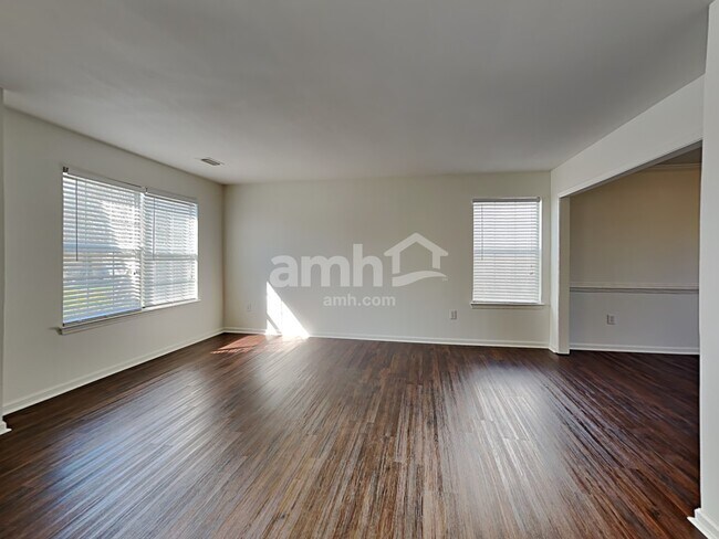 Building Photo - 4 Cherrystone Ct