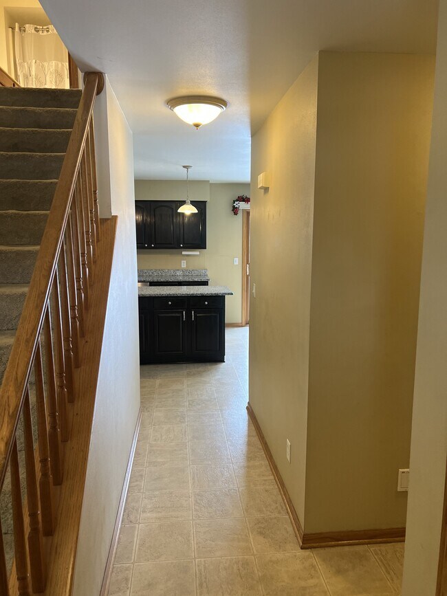 Building Photo - N6188 Shadybrook Ln