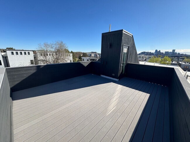 Building Photo - Perfect Sloan Lake Home with all the features and great views