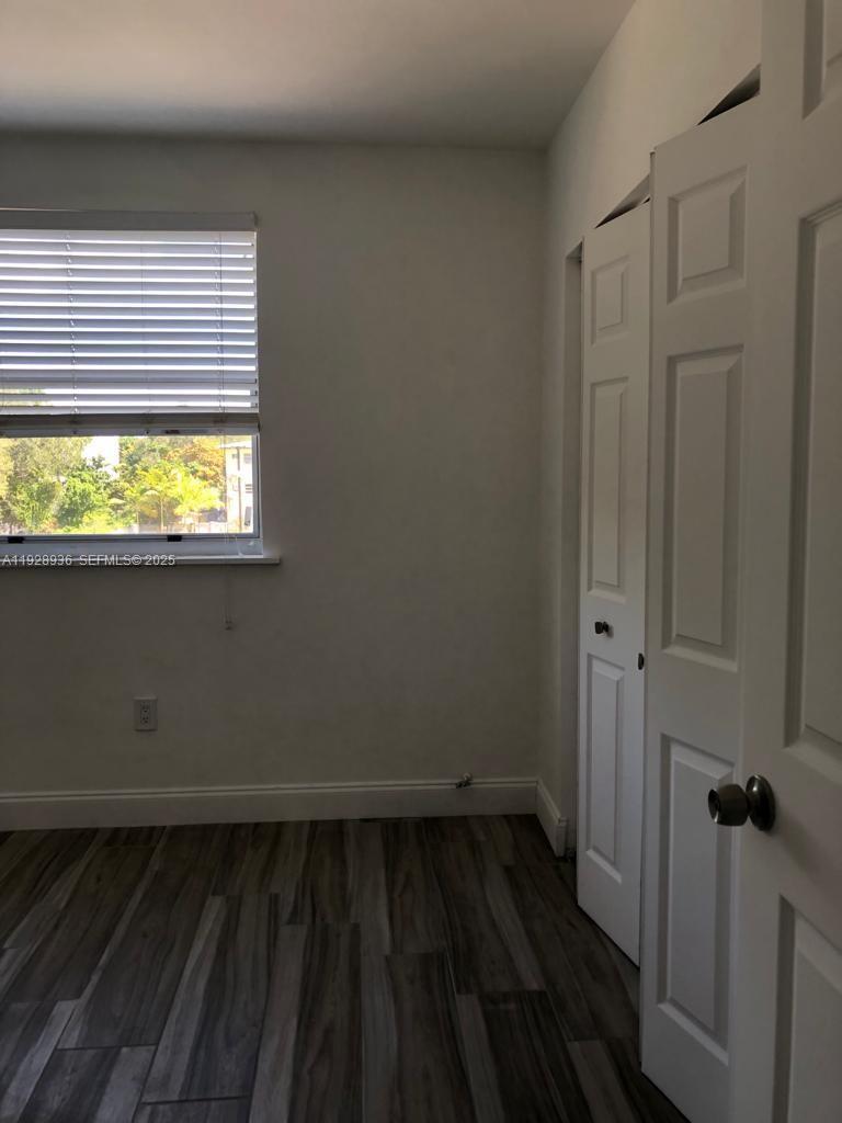 Building Photo - 665 NE 83rd Ter