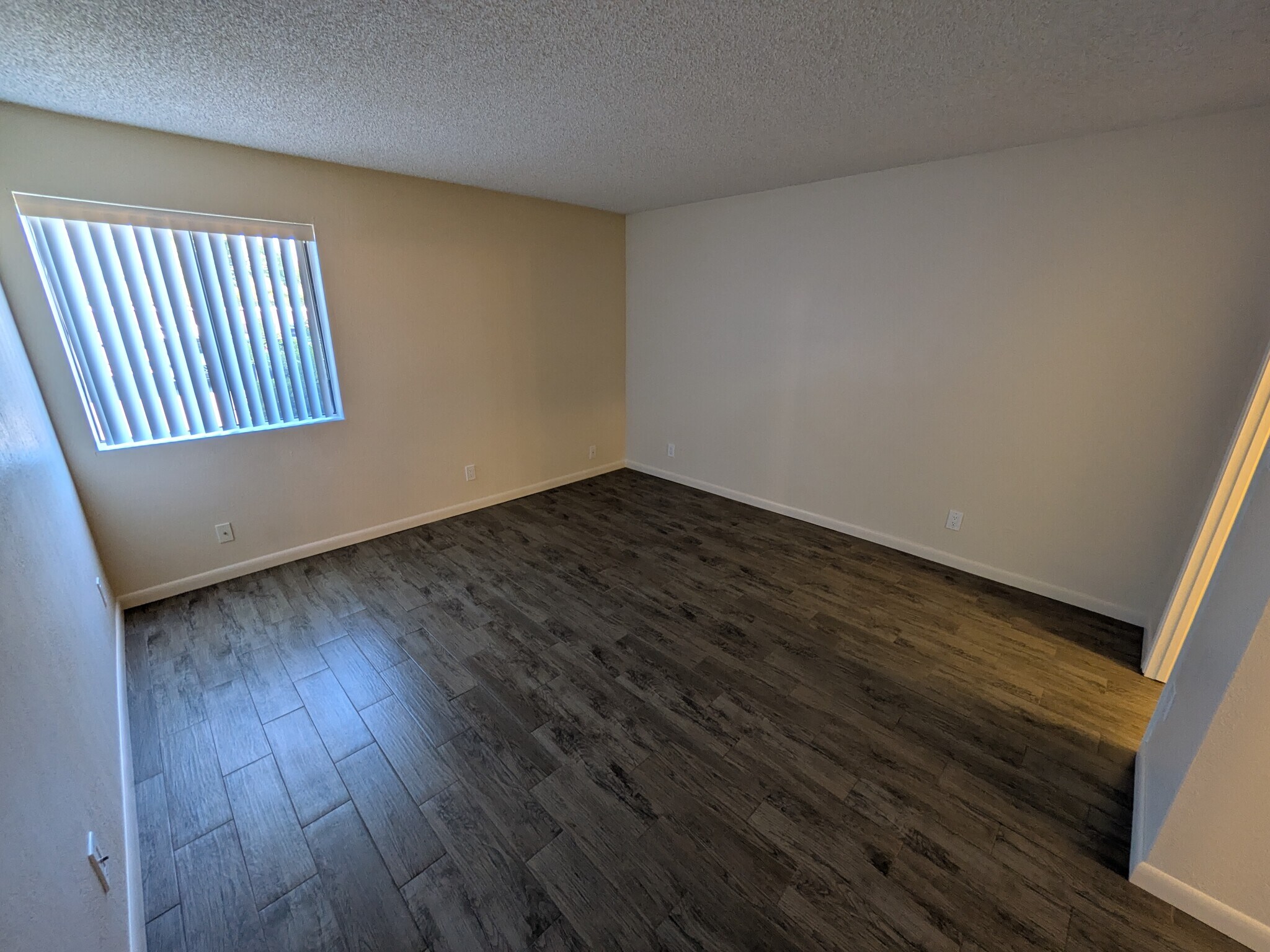 Building Photo - 2938 N 61st Pl Unit 135
