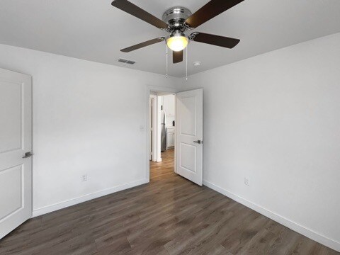 Building Photo - 5606 Lehigh St