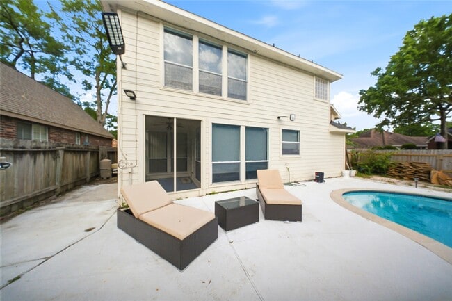 Building Photo - 2415 Mills Creek Dr