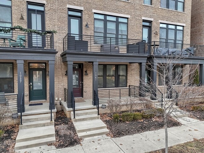 Building Photo - 1061 Harrison Park Pl