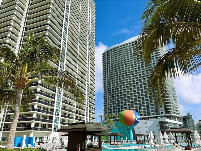 Building Photo - 1850 S Ocean Dr