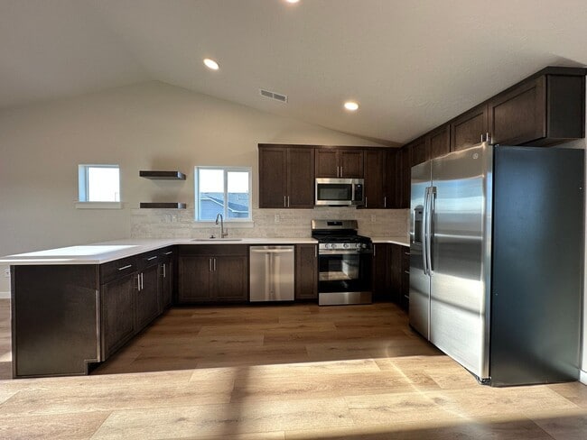 Building Photo - 3bed, 2bath 1,148sq.ft. 2car garage home in Harvest Creek Sub - Nampa