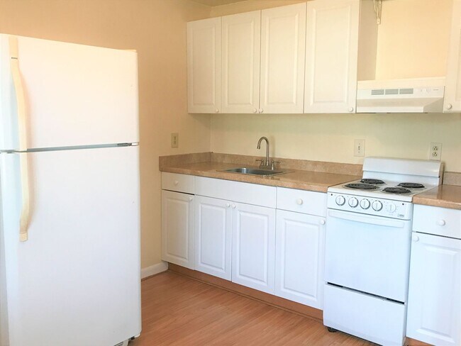 Building Photo - Location, Community, Quality Living. It St...