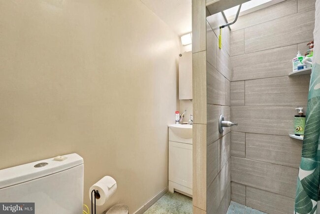 Building Photo - 402 Durfor St