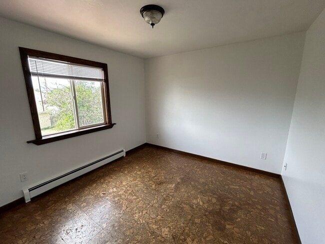 Building Photo - 2867 Pinyon Ave