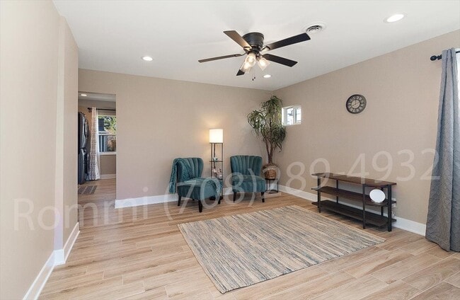 Building Photo - 7528 Catalpa Ave