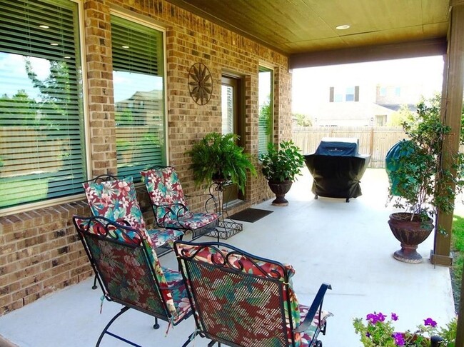 Building Photo - Gorgeous 3 bed, 3 bed, Leander Tx (Stewart...