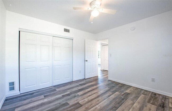 Building Photo - 717 E Gulf Blvd