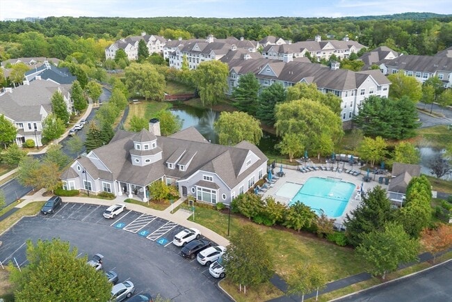 Building Photo - 50 Seven Springs Ln