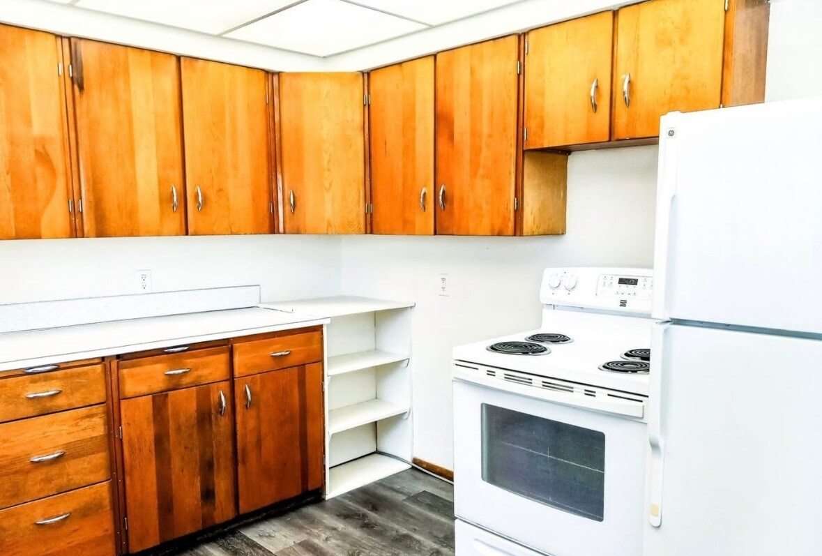 Building Photo - 1310 NE Williams St