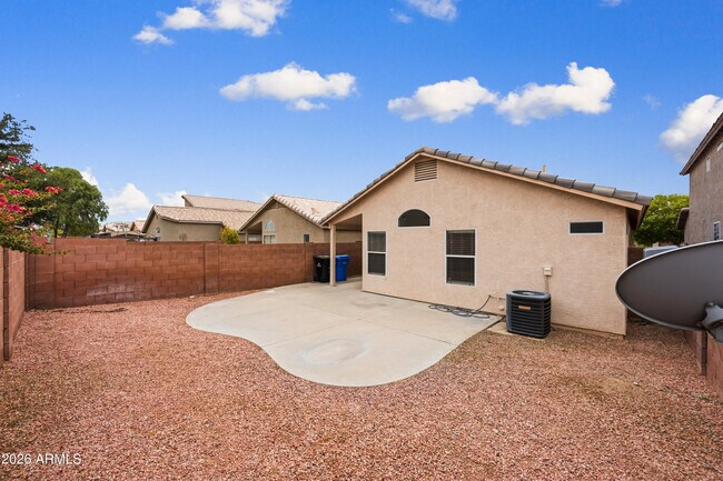 Building Photo - 4512 E Windsong Dr