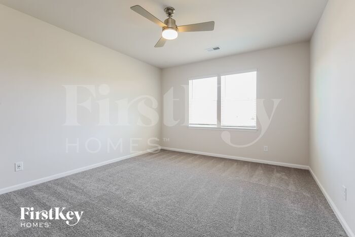 Building Photo - 616 Goldburn Wy