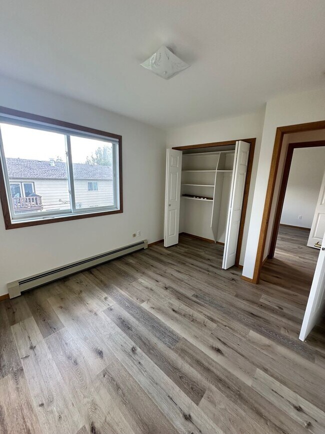 Building Photo - 110 N Pondera Ave