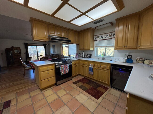 Building Photo - Furnished Dream in Stallion Springs