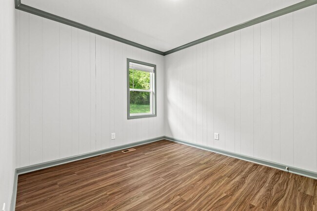 Building Photo - 419Ridley St.