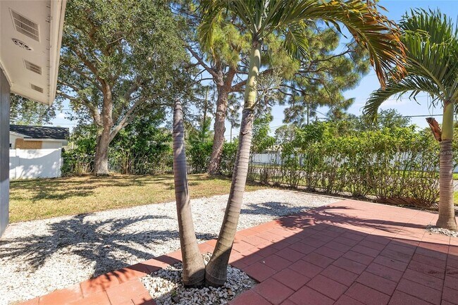 Building Photo - 5901 Denver St NE