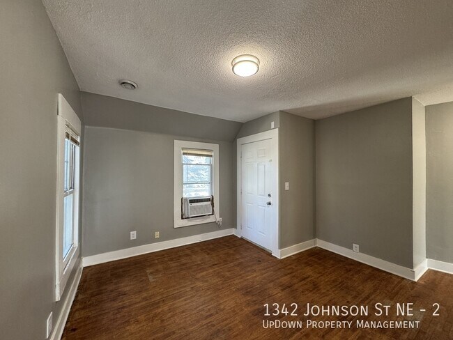 Building Photo - 1342 Johnson St NE