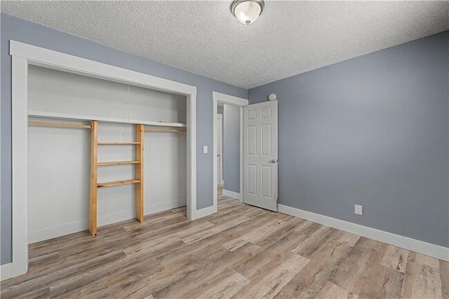 Building Photo - 348 N 14th St