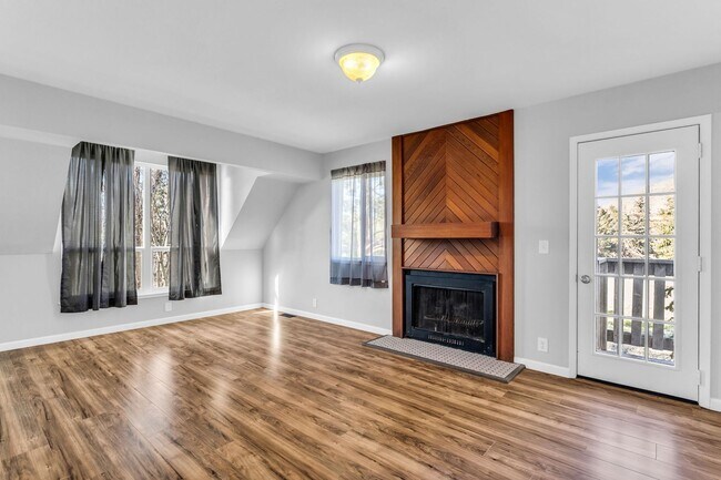 Building Photo - Park Meadows