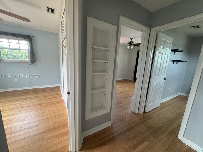 Building Photo - 141 NW 72nd Way