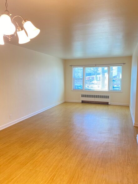 Building Photo - 700 E Henry Clay St