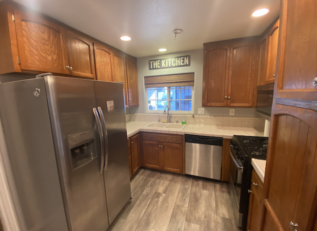 Building Photo - 1810 Thelborn Way