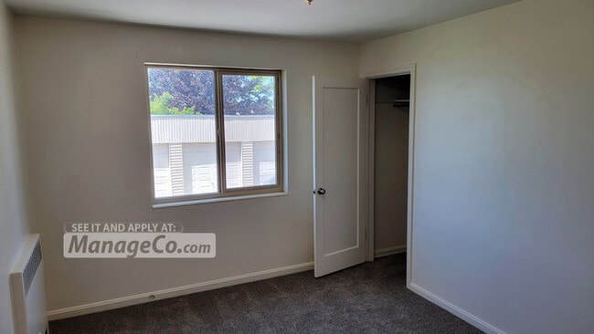 Building Photo - Large Bountiful 2 Bed with Garage