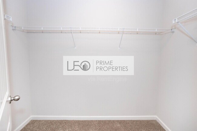 Building Photo - 156 Daisy Cir