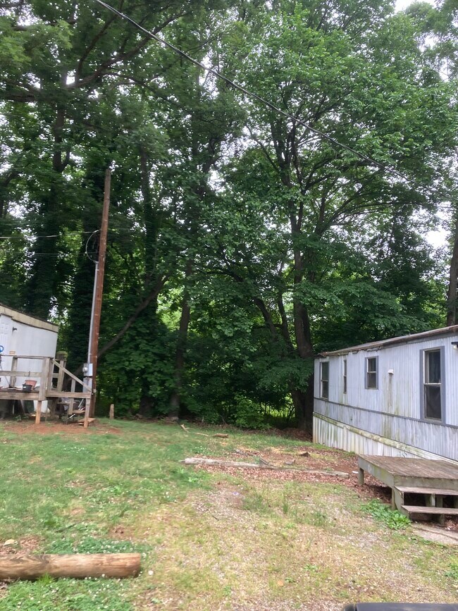 Building Photo - Zelma