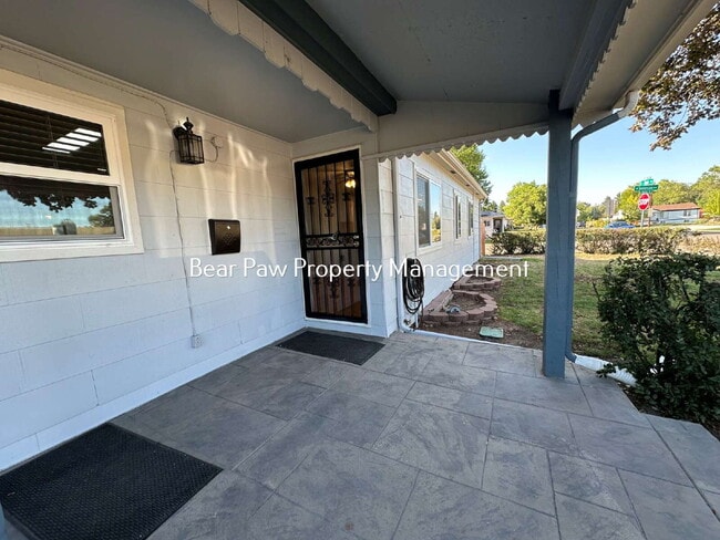 Building Photo - Great Home in Denver!!