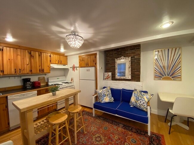 Building Photo - 11 William St