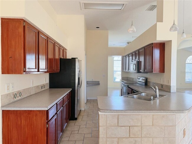 Building Photo - 2436 Deermeadow Dr