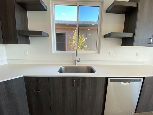 Building Photo - Green Springs Home near Golf Course and Sh...