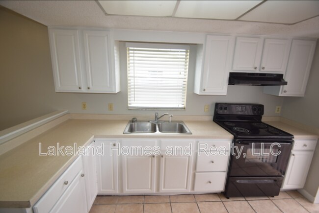 Building Photo - 6032 Norton Rd