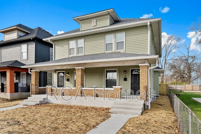 Building Photo - 18 N Gray St