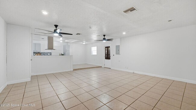 Building Photo - 5950 Ackard Ave