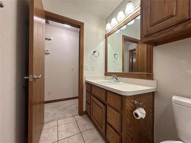 Building Photo - 15713 Traditions Blvd