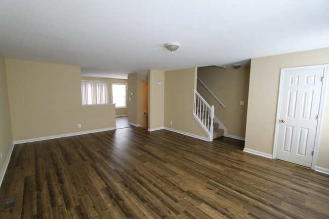 Building Photo - Mills Farm Townhome