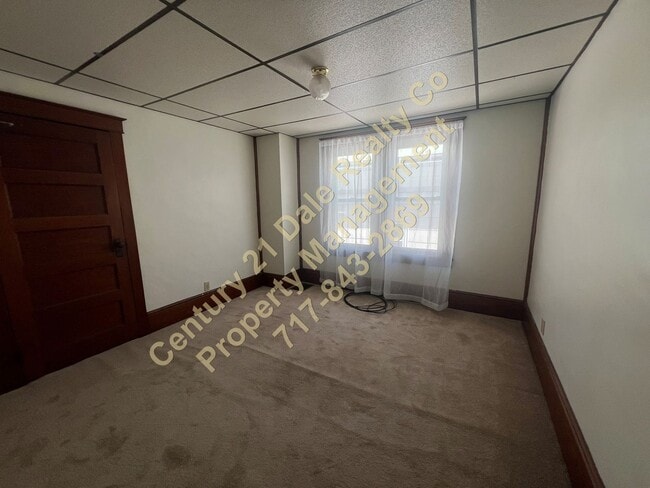 Building Photo - 3 Bedroom Home in Red Lion School District